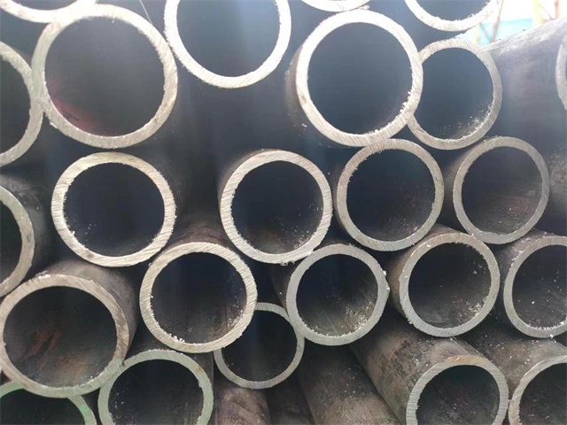 抚顺10#结构用无缝钢管